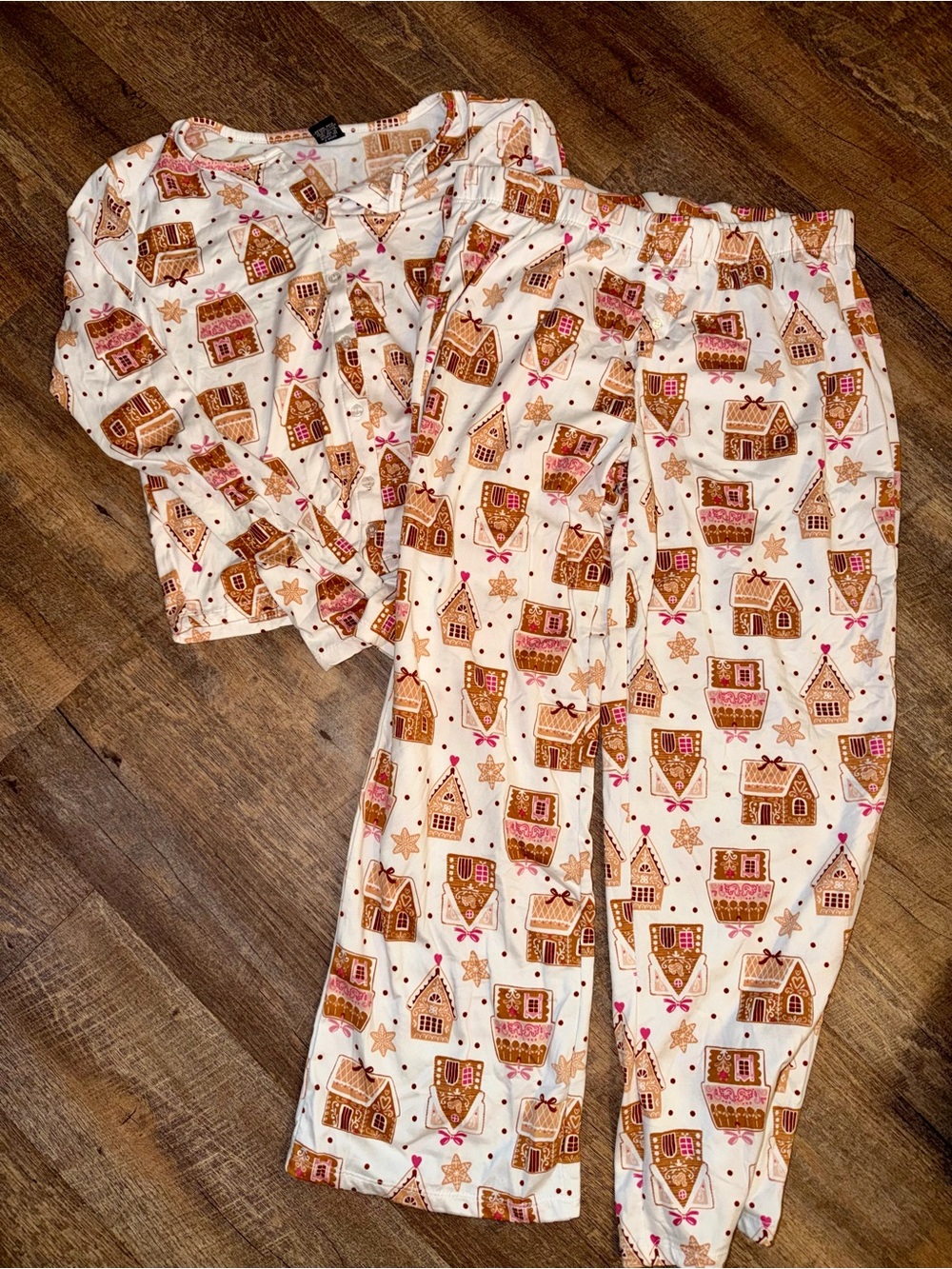 🎄Christmas Gingerbread House Pajama Set 🎄